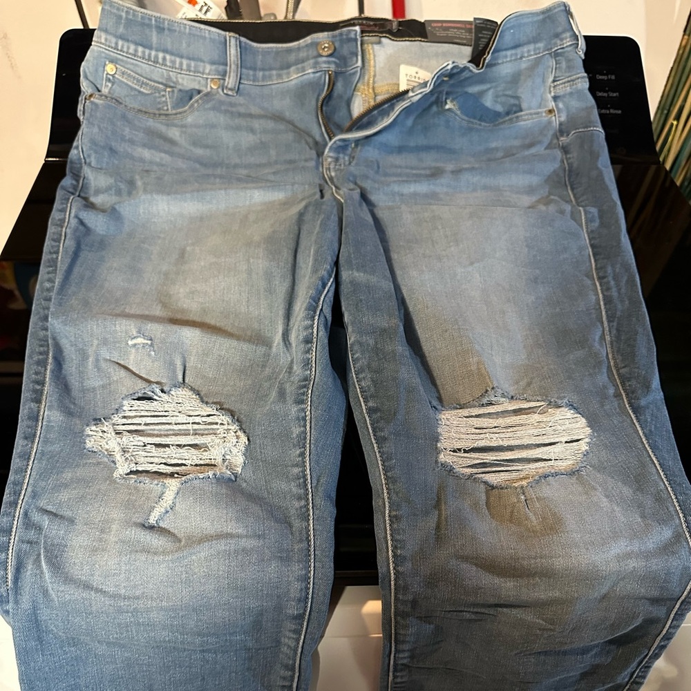 Torrid Blue Distressed Women's Cropped Jeans